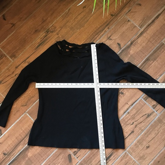 Lane Bryant 18/20 off the shoulder‎ Sweater - Picture 3 of 3